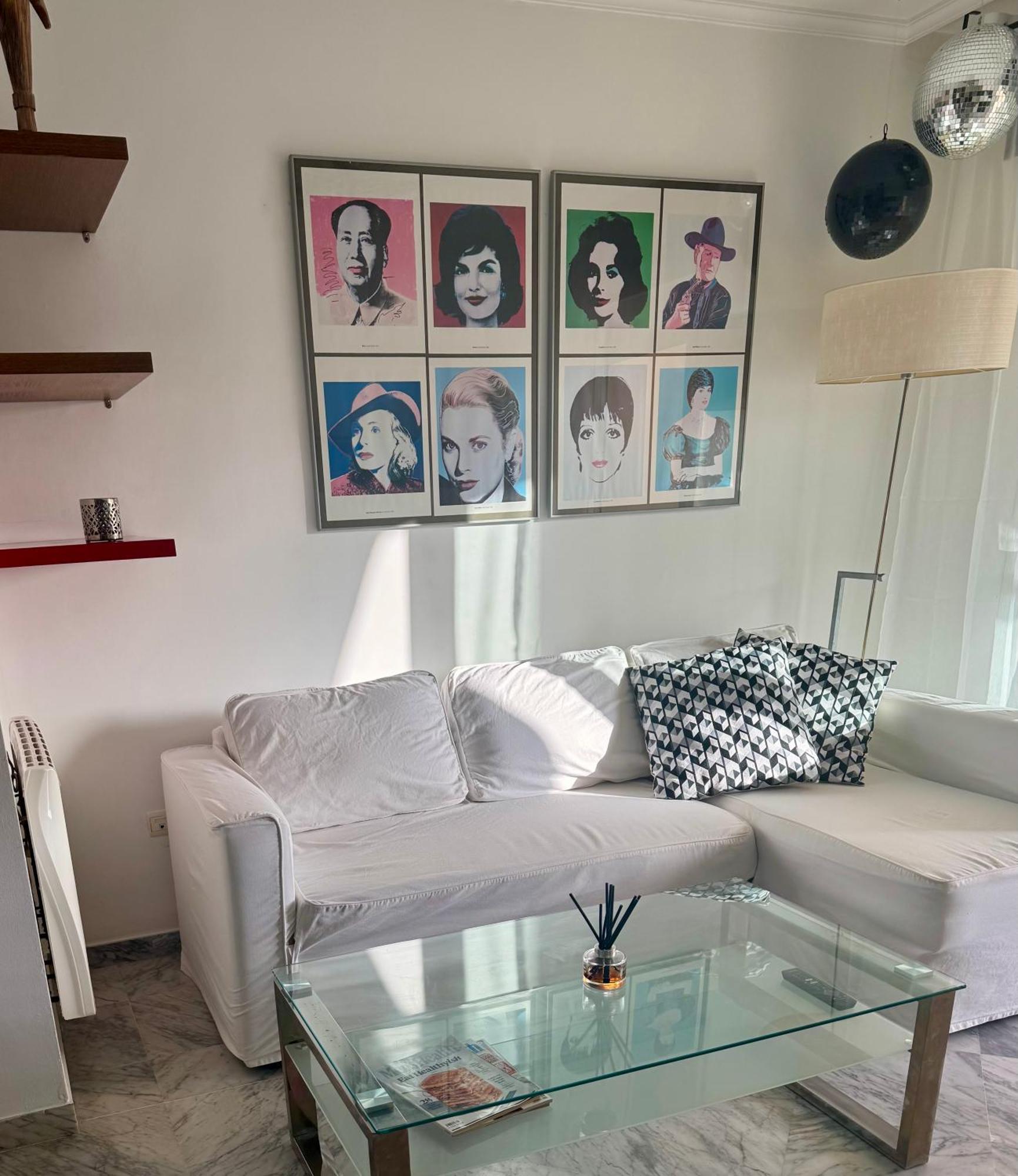 Petunias Lorcrisur Apartemen